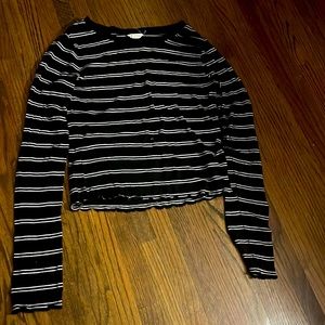 Aeropostale black and white soft striped shirt